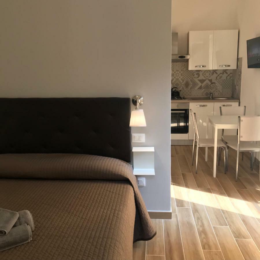 Santa Croce,14 Apartments Bologna Bagian luar foto